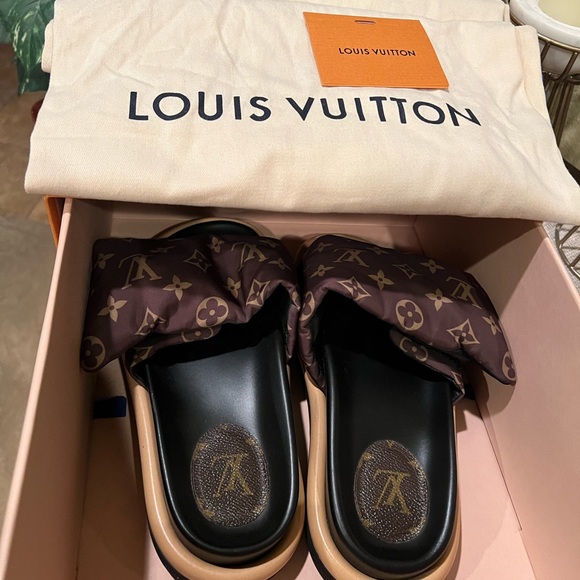 SOLD !Louis Vuitton slipper pillow sz.39 brown beige slides with box - Picture 9 of 9